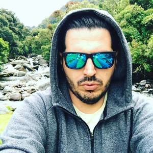 Meet your Posher, Andres